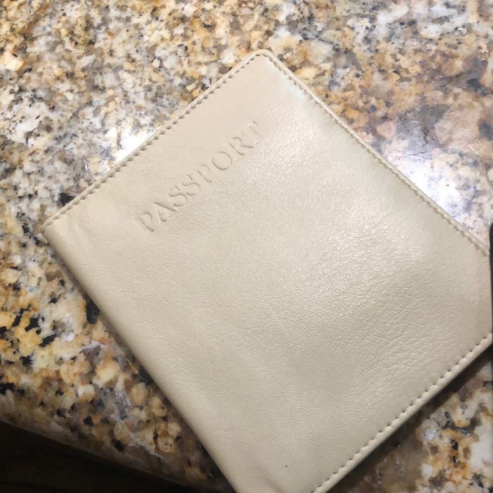 Passport leather case unisex